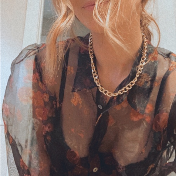 Floral blouse - Picture 4 of 5